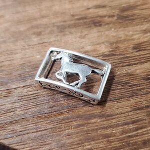 P208 galloping horse charm antique‎